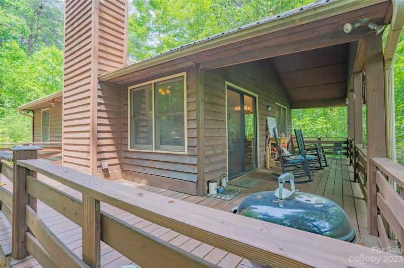 Property image 2 at 718 Piney Gate Road, Saluda, NC 28773