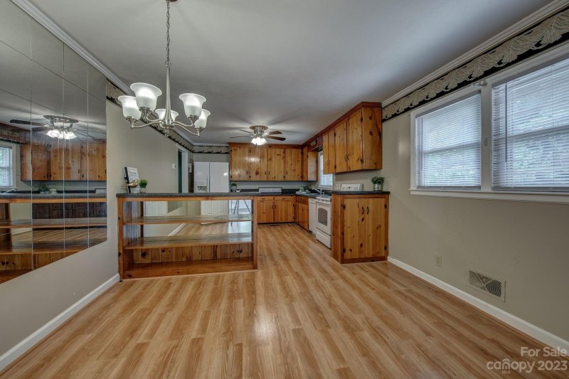 Property image 4 at 112 Point Circle, Belmont, NC 28012