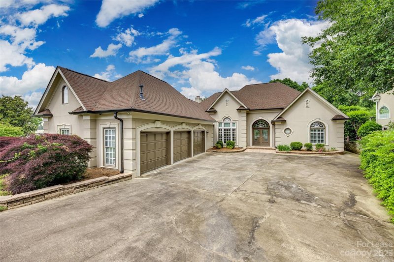 16017 Riverpointe Drive