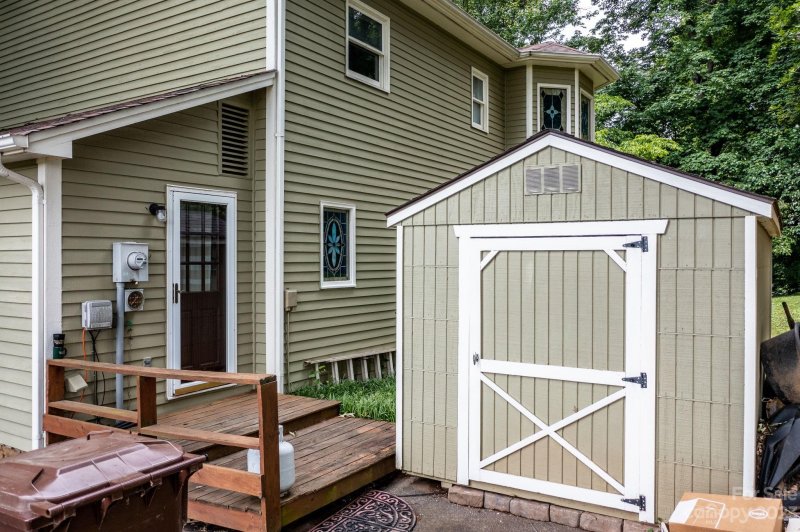 Property image 4 at 1564 Kenlane Drive, Hickory, NC 28601