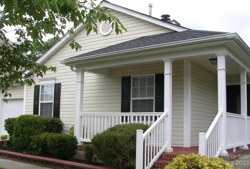Property image 3 at 15234 Pangborn Place, Charlotte, NC 28278