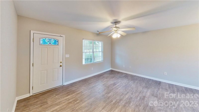 Property image 4 at 629 Kingville Drive, Charlotte, NC 28213
