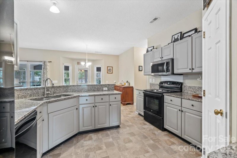 Property image 5 at 489 Runnymede Drive, Rock Hill, SC 29732