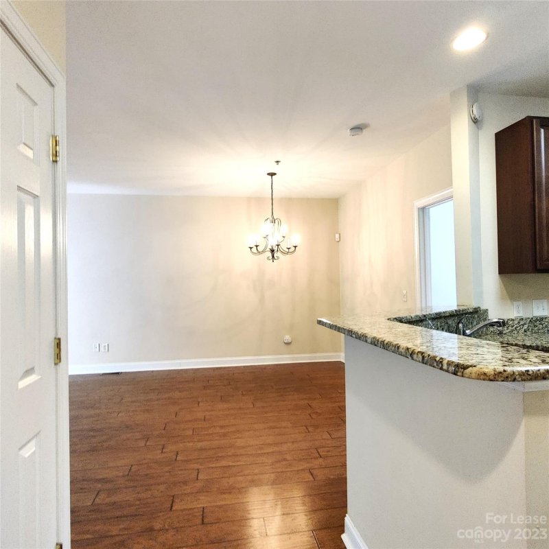 Property image 2 at 6956 Park Place Drive, Charlotte, NC 28262