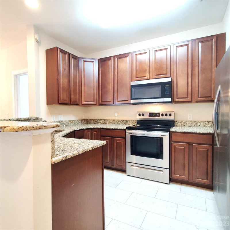 Property image 3 at 6956 Park Place Drive, Charlotte, NC 28262