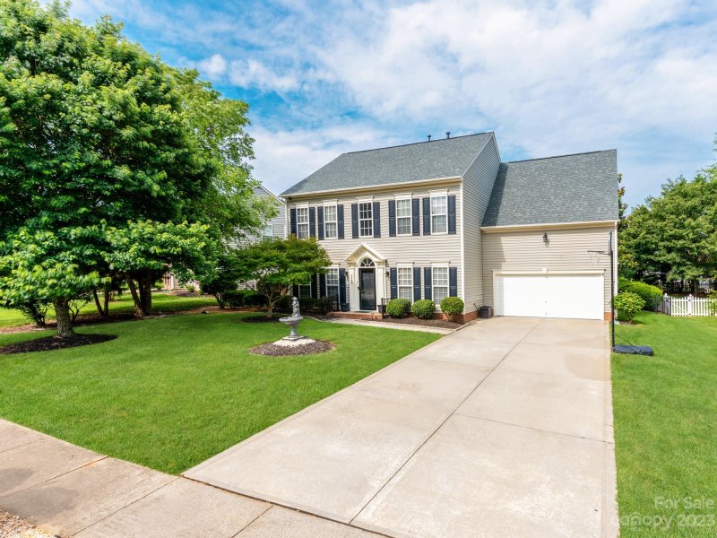 Property image 2 at 9933 Spring Park Drive, Charlotte, NC 28269