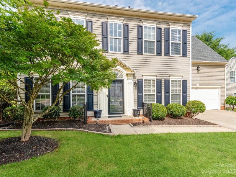 Property image 3 at 9933 Spring Park Drive, Charlotte, NC 28269