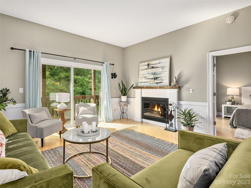 Property image 2 at 484 Windswept Drive, Asheville, NC 28801