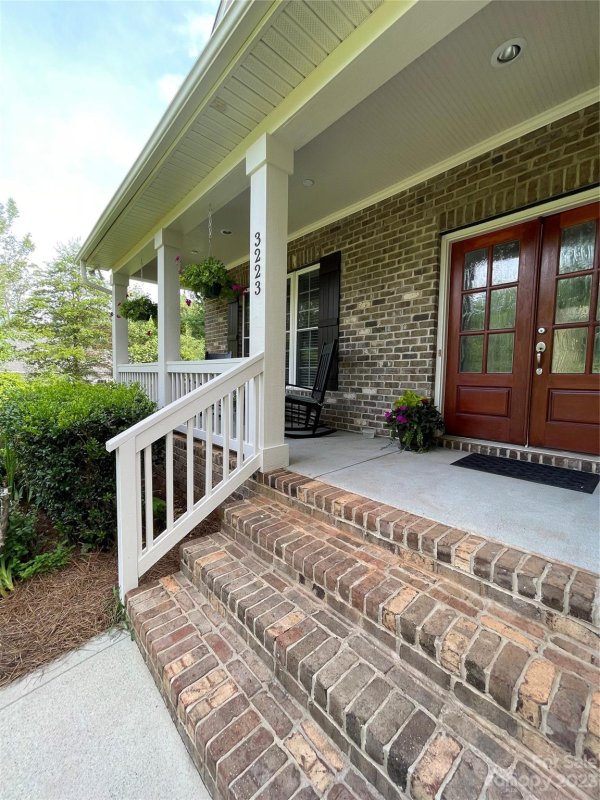 Property image 3 at 3223 Mountain Creek Drive, Sherrills Ford, NC 28673