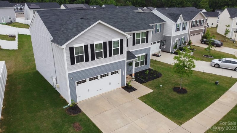 Property image 2 at 4103 Robinson Park Drive, Charlotte, NC 28215