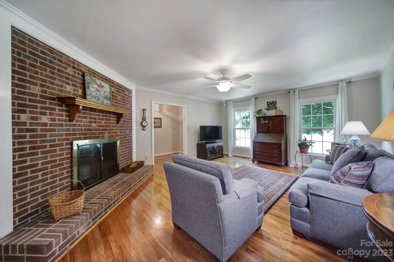 Property image 4 at 19608 Shevington Drive, Cornelius, NC 28031