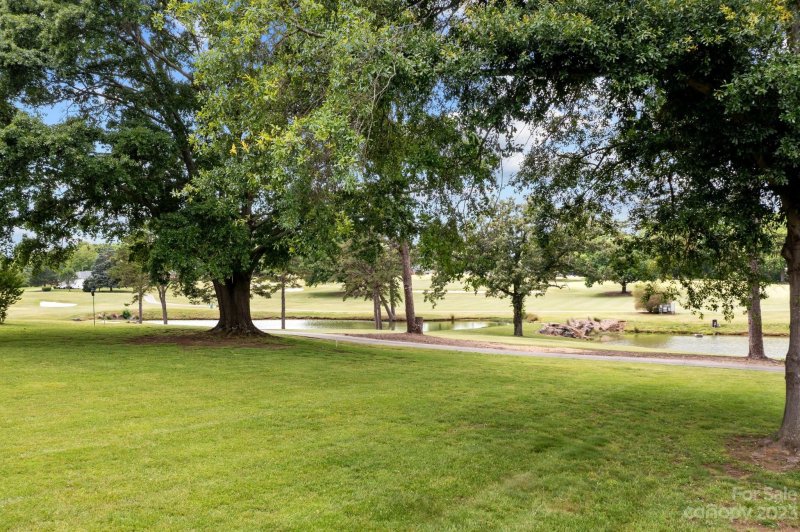 Property image 3 at 1401 Stoneyridge Drive, Charlotte, NC 28214