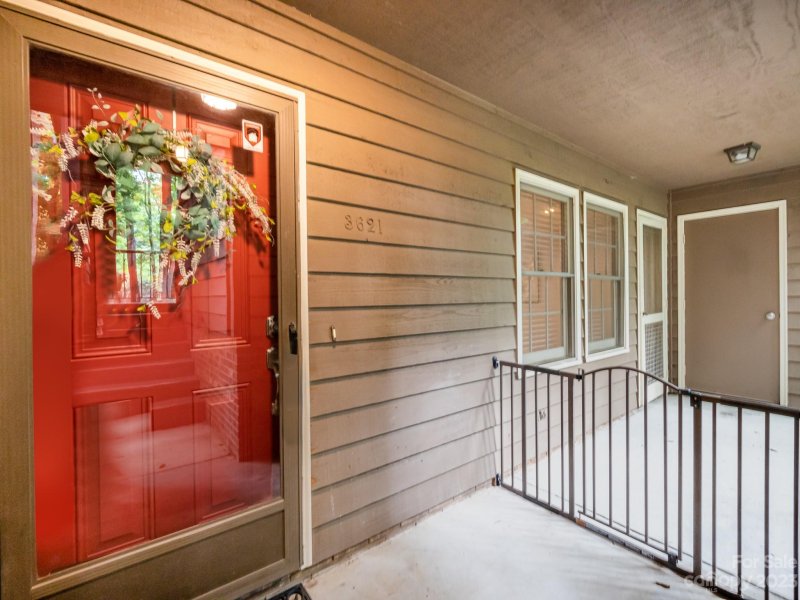 3621 Colony Crossing Drive