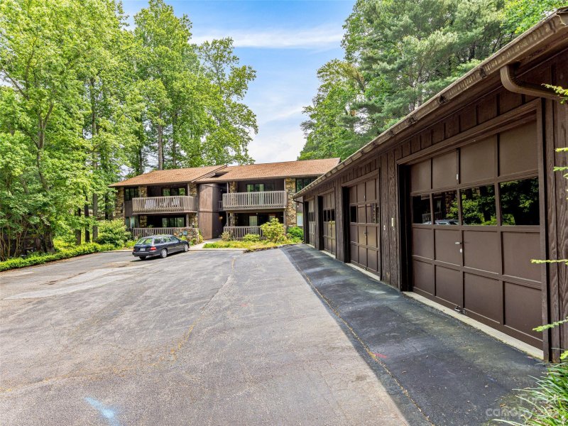 Property image 5 at 50 Maxine Lane, Hendersonville, NC 28739