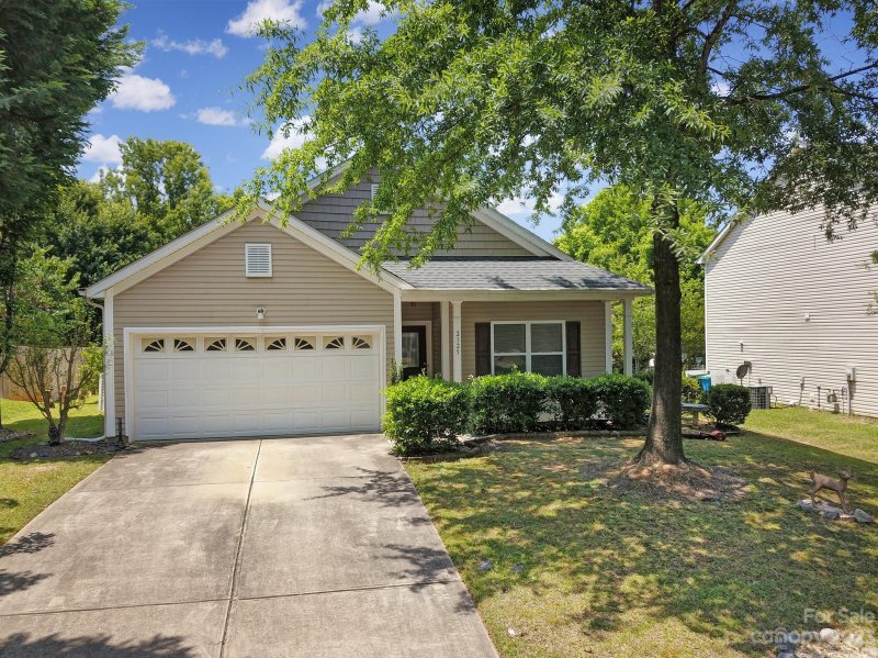 2125 Seabrook Lane