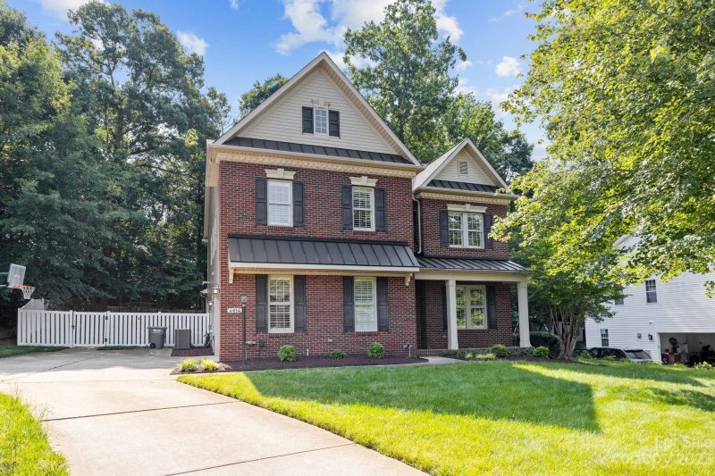 4614 Valley View Drive