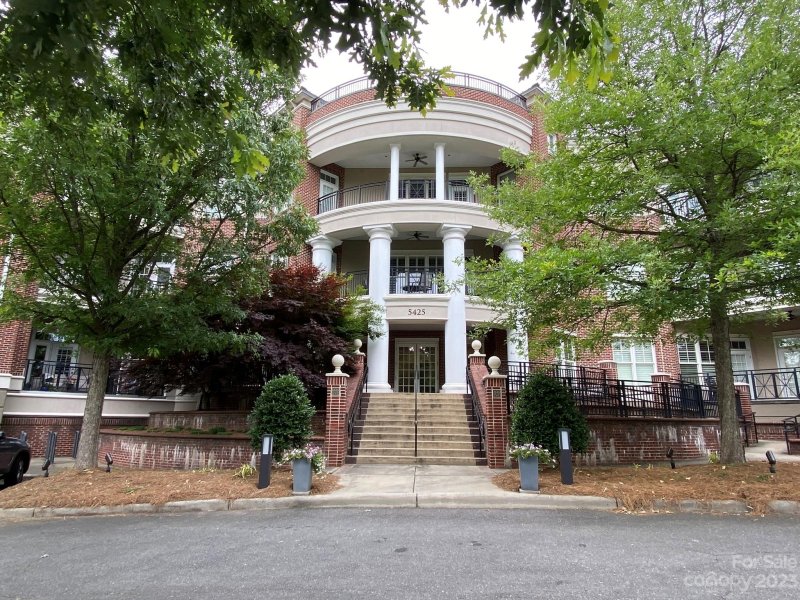 Property image 2 at 5425 Closeburn Road, Charlotte, NC 28210