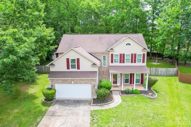 Property image 2 at 2501 Ashby Drive, Matthews, NC 28105