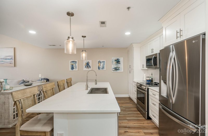 Property image 2 at 104 Pier 33 Drive, Mooresville, NC 28117