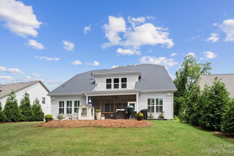 Property image 3 at 10413 Paper Birch Drive, Charlotte, NC 28215