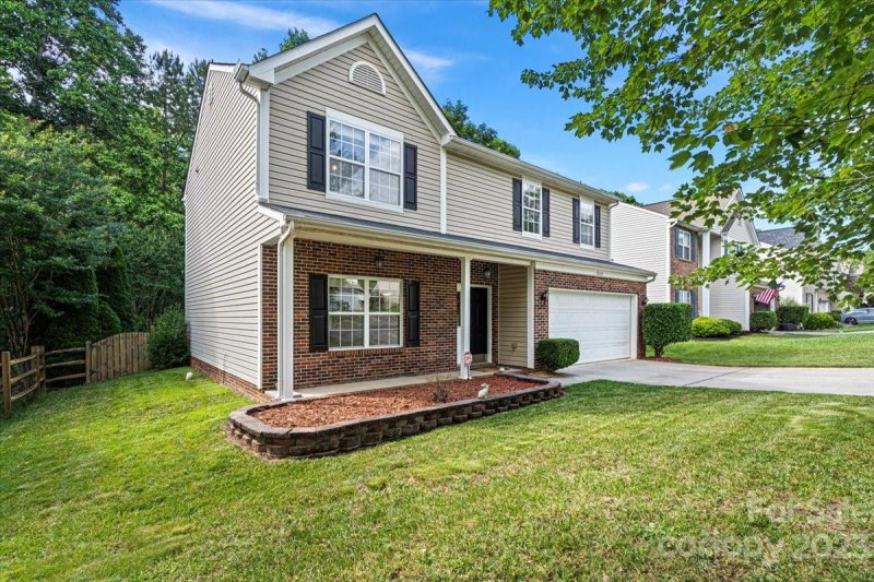 Property image 2 at 3260 Wicklow Lane, Clover, SC 29710