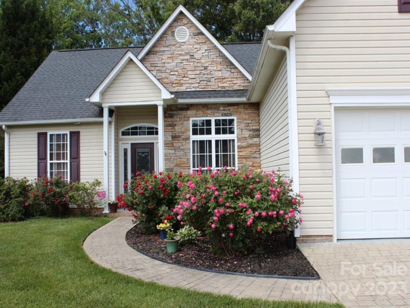 Property image 3 at 136 Cottage Ridge Road, Fletcher, NC 28732