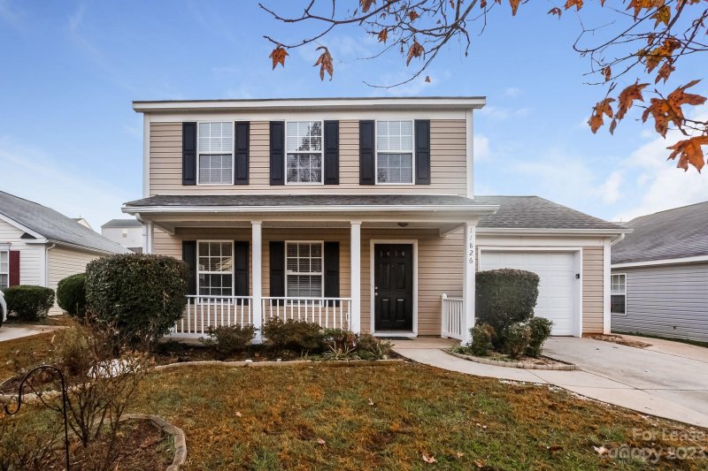 11826 Stewarts Crossing Drive