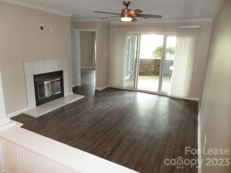 Property image 4 at 2719 Selwyn Avenue, Charlotte, NC 28209