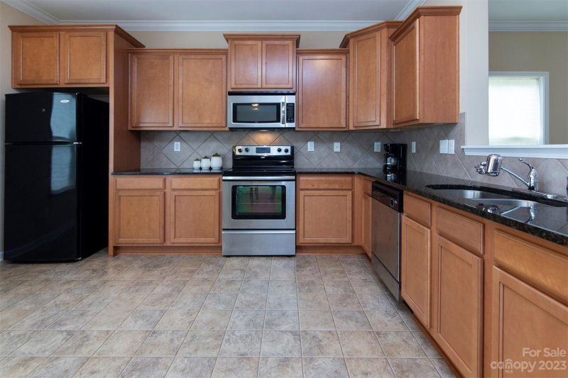 Property image 3 at 11321 Deer Chase Lane, Charlotte, NC 28262