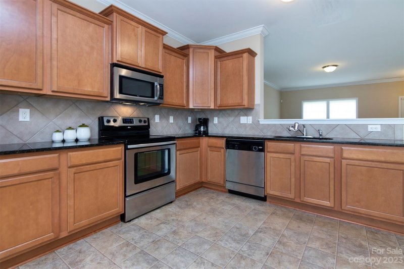 Property image 4 at 11321 Deer Chase Lane, Charlotte, NC 28262