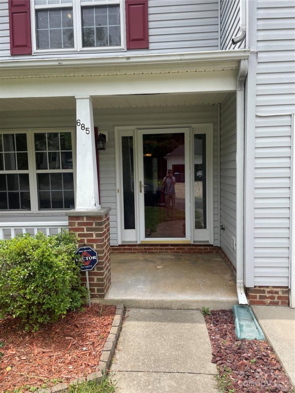 Property image 3 at 685 Continental Drive, Concord, NC 28025