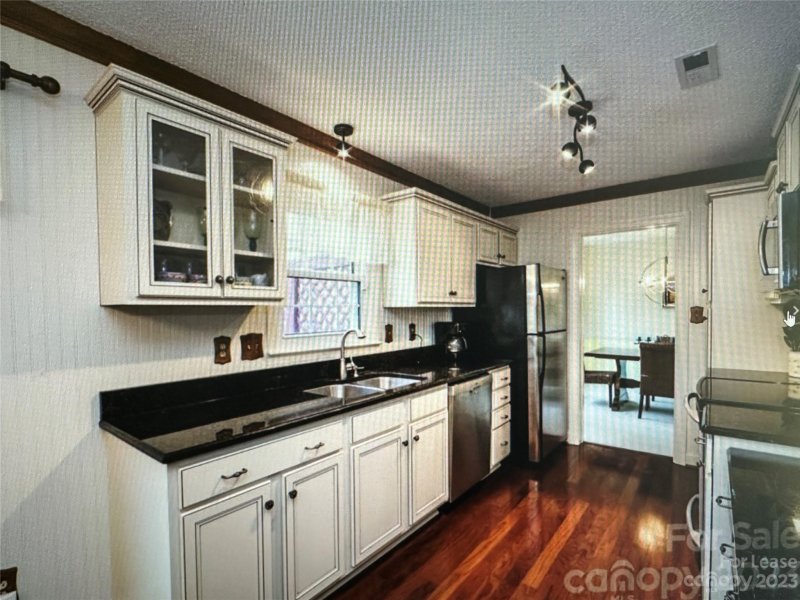 Property image 3 at 923 Somersby Lane, Matthews, NC 28105