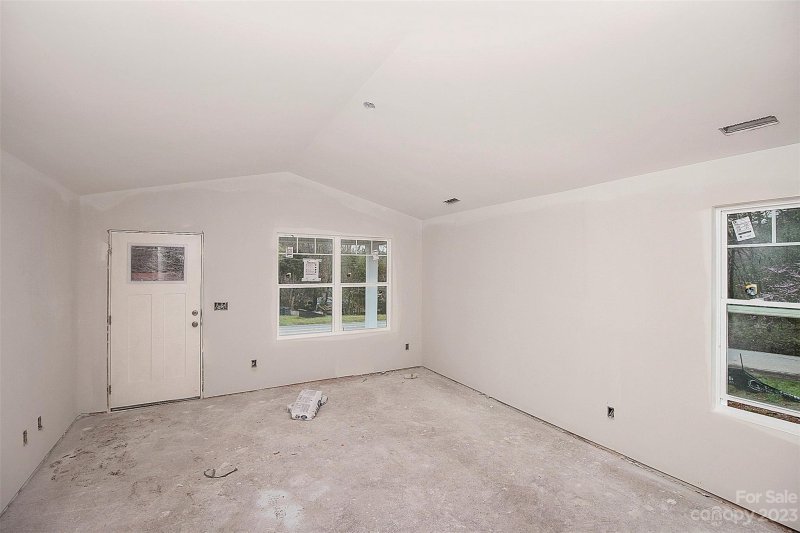 Property image 4 at 4919 Gateway Drive, Claremont, NC 28610