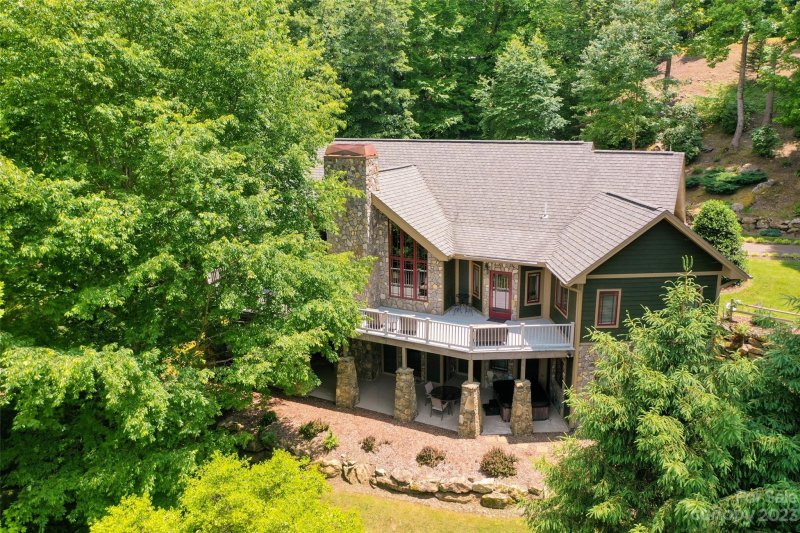 Property image 2 at 188 Begonia Drive, Waynesville, NC 28786