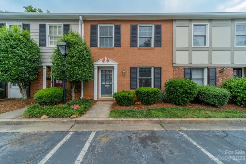 4607 Hedgemore Drive