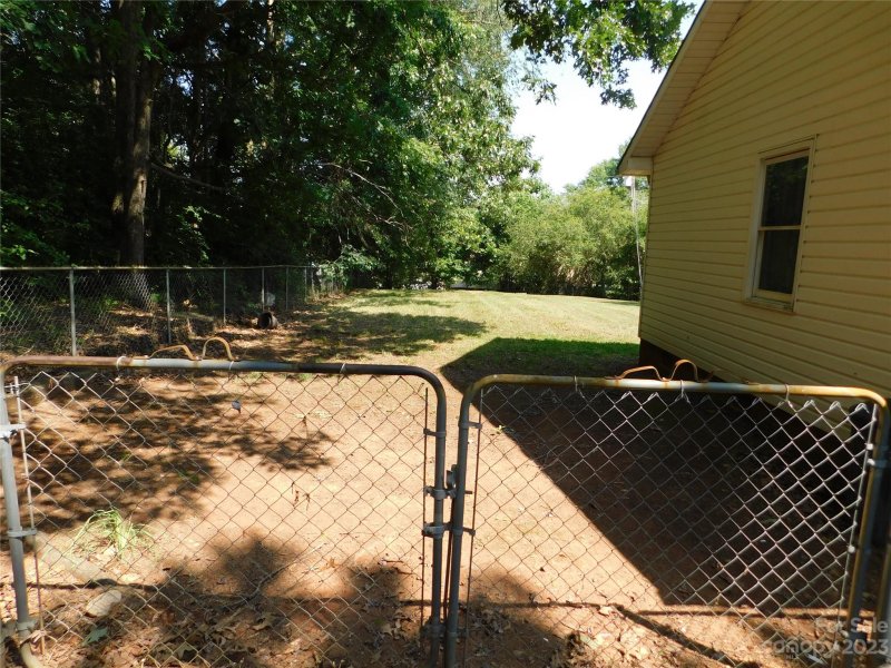 Property image 4 at 4631 Merrywood Lane, Gastonia, NC 28052