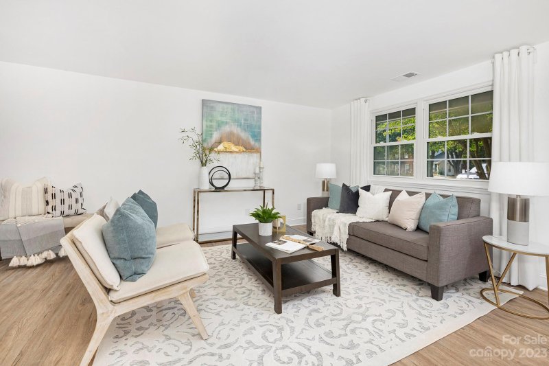 Property image 3 at 8607 Longbriar Drive, Charlotte, NC 28212