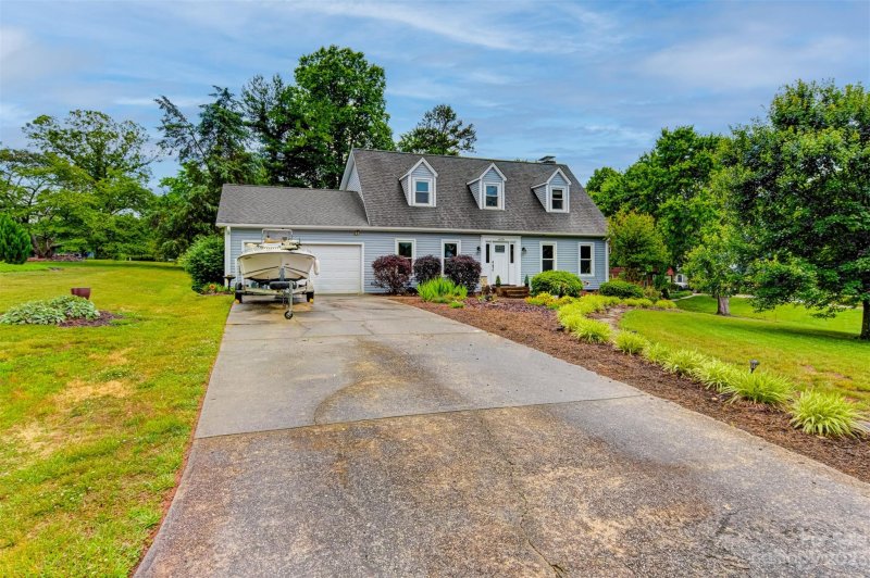 6030 Gold Creek Estate Drive