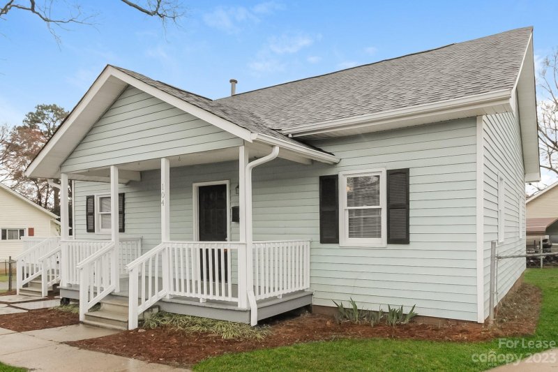 Property image 2 at 104 Madora Street, Mount Holly, NC 28120