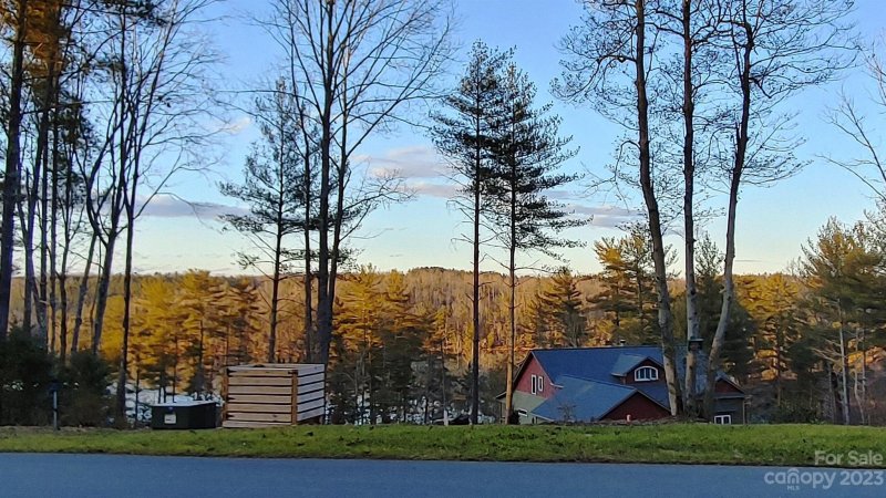 Property image 2 at 1221 Lakeside Way, Valdese, NC 28690