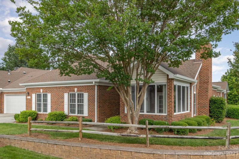 Property image 2 at 8204 Windsor Ridge Drive, Charlotte, NC 28277