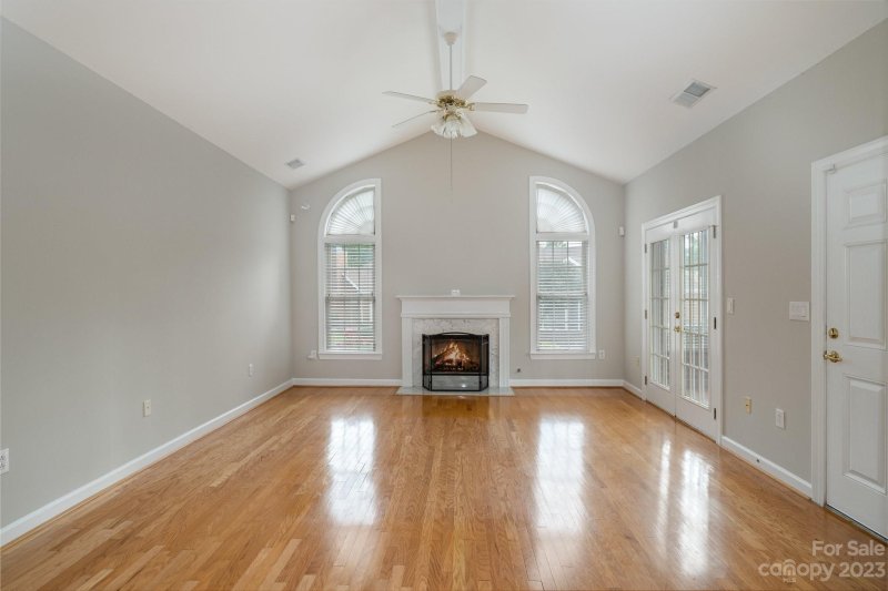 Property image 4 at 8204 Windsor Ridge Drive, Charlotte, NC 28277