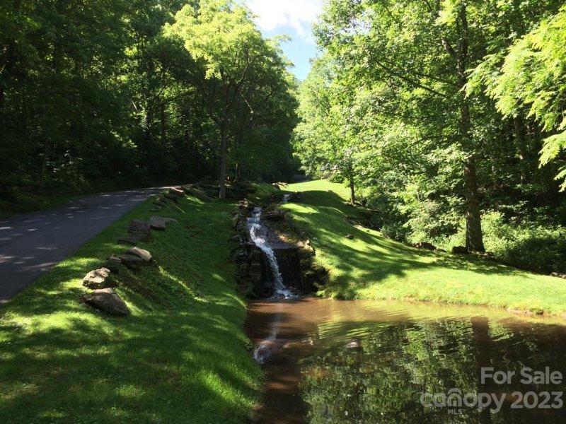 Property image 3 at 111 Dotsu Trail, Maggie Valley, NC 28751