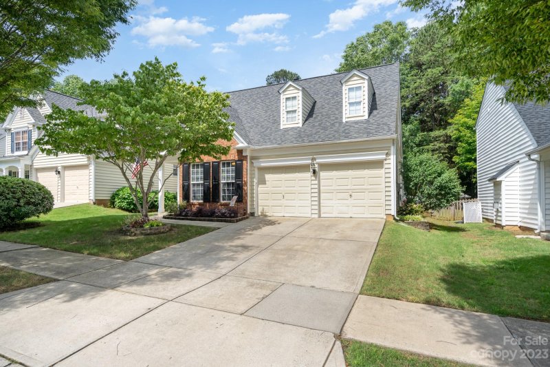 Property image 4 at 18719 Victoria Bay Drive, Cornelius, NC 28031