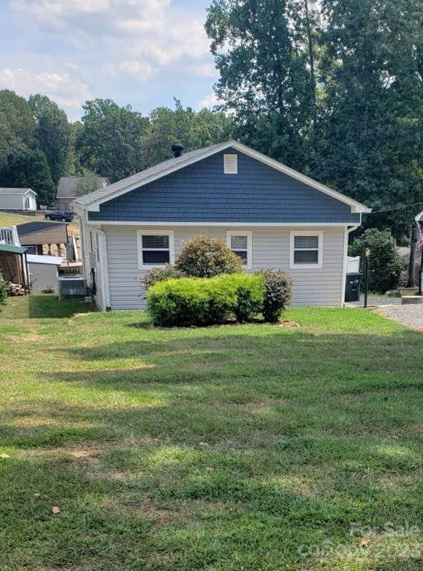 Property image 2 at 670 Springwood Drive, Mount Gilead, NC 27306