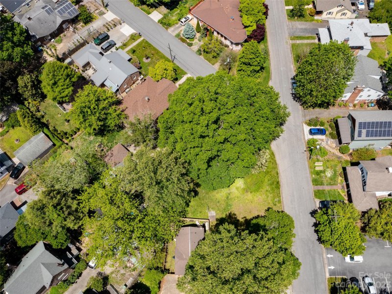 Property image 5 at 18 Lucerne Avenue, Asheville, NC 28806