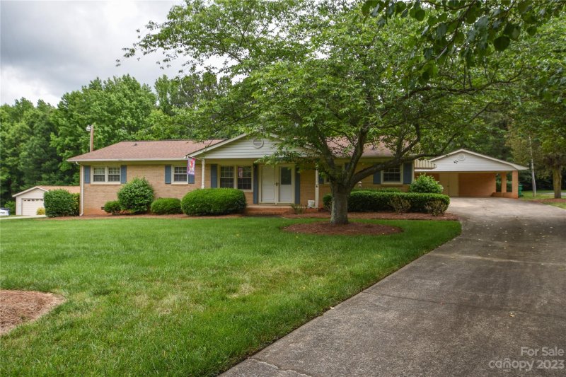 4317 Whispering Oaks Drive