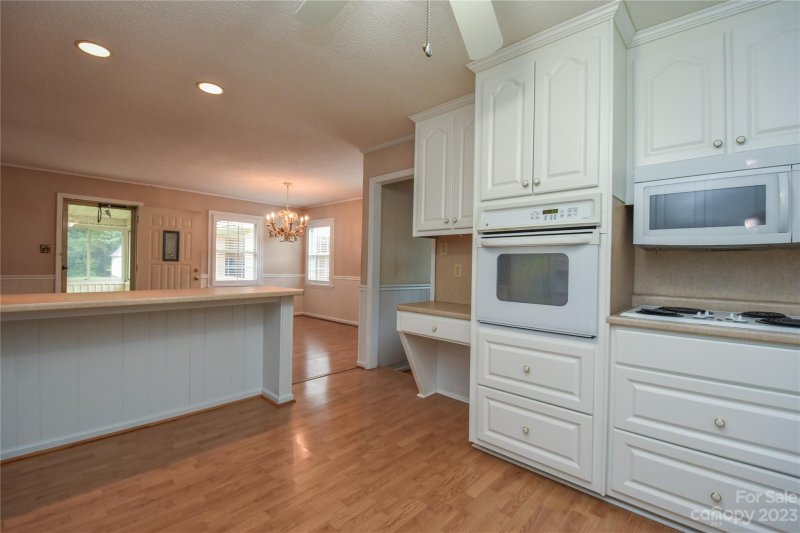 Property image 5 at 4317 Whispering Oaks Drive, Charlotte, NC 28213