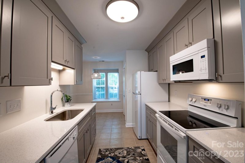 Property image 3 at 2705 New Hamlin Way, Charlotte, NC 28210