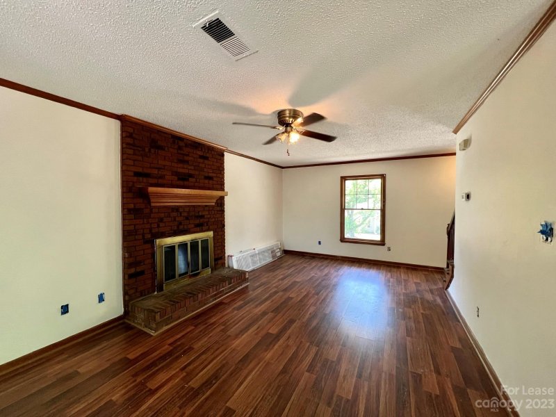 Property image 3 at 7016 Streamside Drive, Charlotte, NC 28212